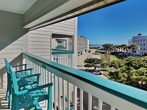 Property grounds - Casa Del Mar 242 | Partial Gulf Views, Private Balcony (Galveston)