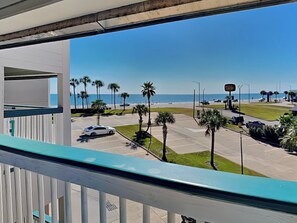 Property grounds - Casa Del Mar 258 | Private Balcony, Gulf Views (Galveston)