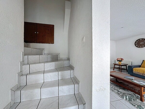 Interior - Spacious & comfortable house with garage (Sayat)