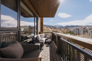 Property grounds - Cozy See Forever Condo by InvitedHome | Balcony, Walk to Hike and Festivals (Mountain Village)
