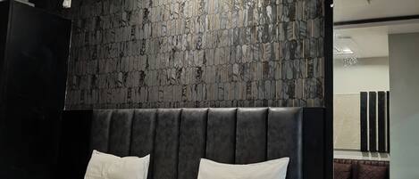 Deluxe Double Room | Free WiFi