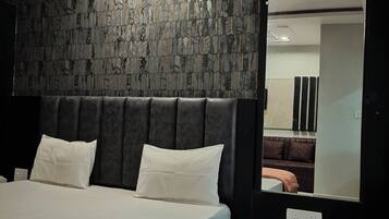 Deluxe Double Room | Free WiFi