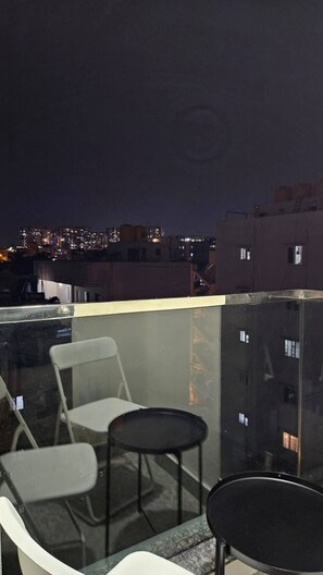 Property grounds - Zydn /HSR /AC /300 Mbps Wi-Fi/ 10 min-Koramangala (Bengaluru)