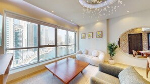 TV - 1 Bed Stunning Marina Skyline l Free Pool & Gym (Dubai Marina)