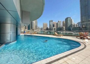 Pool - 1 Bed Stunning Marina Skyline l Free Pool & Gym (Dubai Marina)