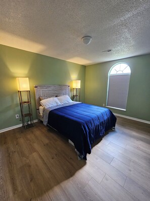 3 makuuhuonetta, Wi-Fi, vuodevaatteet