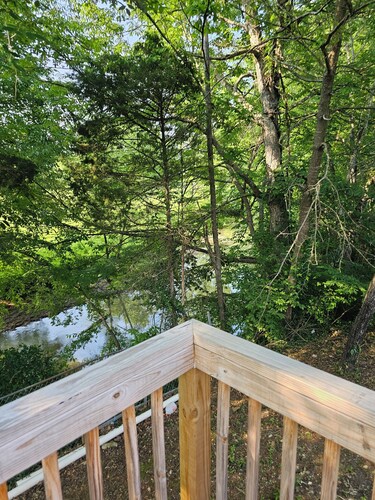 The Grotto on Josepi -Modern Comfort & Creekside Tranquility -55min-Pigeon Forge