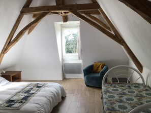 3 bedrooms, iron/ironing board, WiFi, bed sheets - La Mativie, a charming residence in the heart of Perigord Noir (Saint-Cyprien)