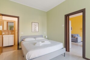 2 bedrooms, iron/ironing board