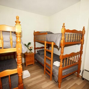Family Apartment, Mountain View | WiFi, bed sheets - Apartamento con vistas en la Estación de Ski de Sierra Nevada (Sierra Nevada)