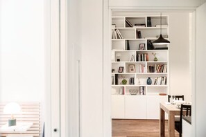 Interior - Midnight Borgo - MyHomeinComo (Como)