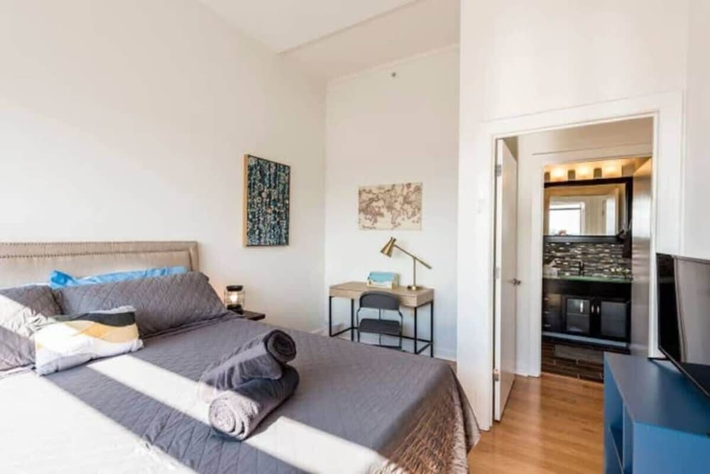 Picture of Skyline Vista Penthouse in the Queen City - Charlotte | Vrbo