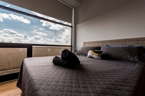 1 bedroom, desk, iron/ironing board, travel cot - Skyline Vista Penthouse in the Queen City (Charlotte)