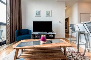 Télévision, espaces bureaux