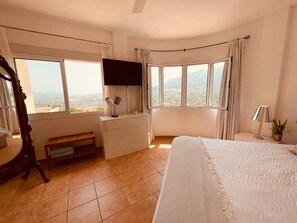 1 室のベッドルーム、WiFi、ベッドシーツ