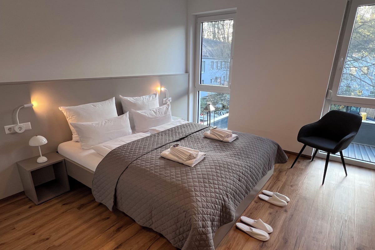 Deluxe-herbergi með tvíbreiðu rúmi - útsýni yfir port