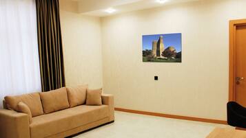 Junior Suite | Iron/ironing board, free WiFi