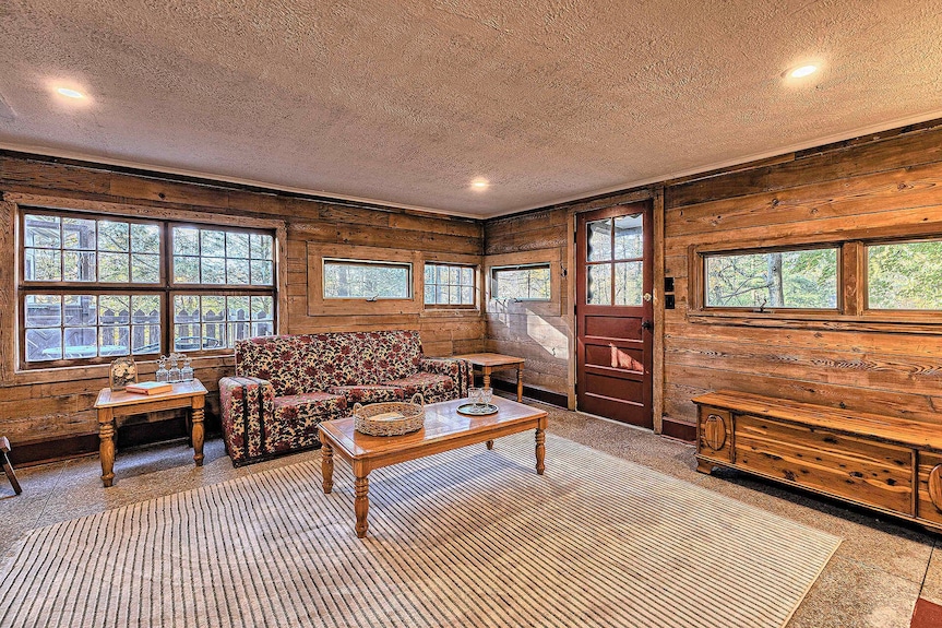Laurel Hollow Cottage At Cliffwood Colony - Pennsylvania