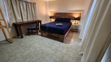 Classic-Doppelzimmer, Blick auf den Innenhof