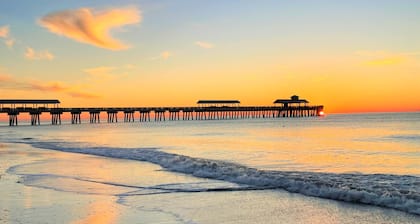 Ocean View Decks -Across from Beach-Walk to Center St - Playground 1 block