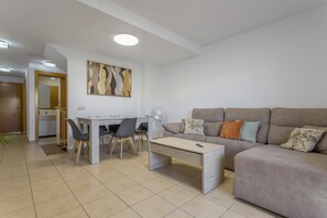 TV - Vacation Apartment 'Obsidian Peridotita Adeje' with Shared Pool, Private Terrace and Wi-Fi (Adeje)