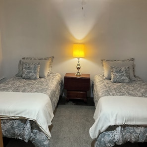 3 chambres, accès au Wi-Fi (inclus), literie fournie