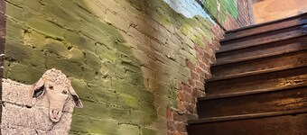 Marvelous 3-bedroom second floor apartment in Carlisle with lots of history