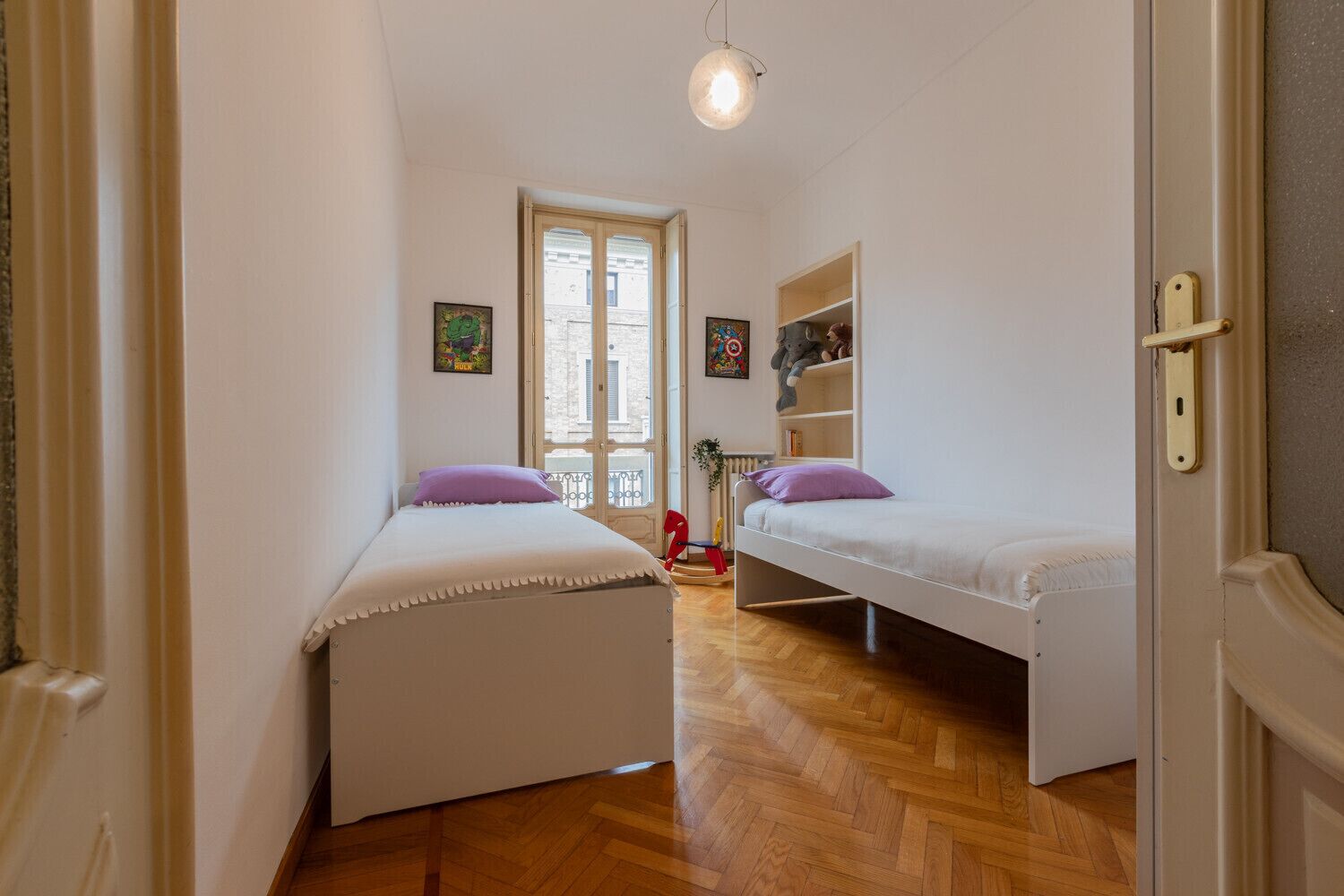 2 dormitorios, tabla de planchar con plancha, wifi gratis y ropa de cama