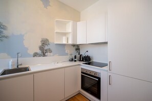 Fridge, oven, dishwasher, toaster - [Vatican 5*] luxury elegant 2 bedrooms (Roma)