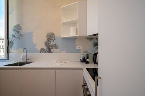 Kühlschrank, Ofen, Herdplatte, Geschirrspüler