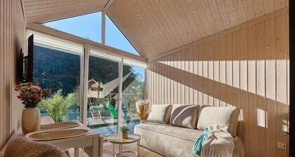 Holiday homes with swimming pool, close to the sea