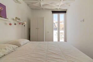 2 bedrooms, iron/ironing board, WiFi, bed sheets - Lisbon View (Lisboa)