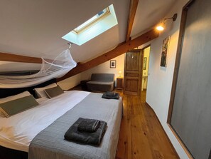 6 chambres, Wi-Fi, draps fournis