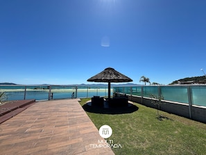 Honeymoon House, Pool Access, Beach View | Beach/ocean view - Dream House Frente Mar - Ponta das Canas (Florianópolis)