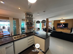 Casa lua de mel, acesso à piscina, vista para a praia | Parte interna