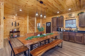 Dining - 3BD Indoor Pool Cabin Near TOWN | HotTub + FirePit (Sevierville)