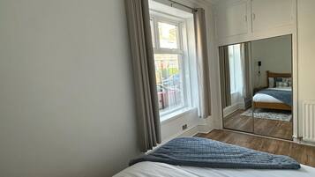 2 bedrooms, Internet