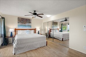 Room - A Hidden Gem with Ocean views Overlooking Kaanapali Golf Course-3  mins to Beach (Lahaina)