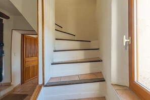 Interior - Apartment "T2 L’Amourié 1st Floor" with Shared Terrace and Balcony (Sainte-Croix-du-Verdon)