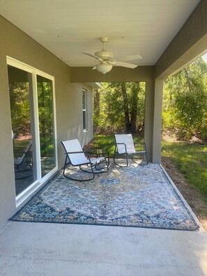 Terrace/patio - New construction 3-bedroom house in Crystal Manor - Crystal River (Crystal River)