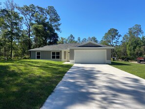 Exterior - New construction 3-bedroom house in Crystal Manor - Crystal River (Crystal River)