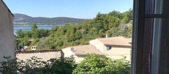 L'amourié, ground floor, 4-person apartment with lake view