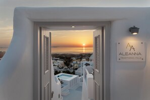 Front of property - Aleanna Traditional Villa Fira   (Fira)