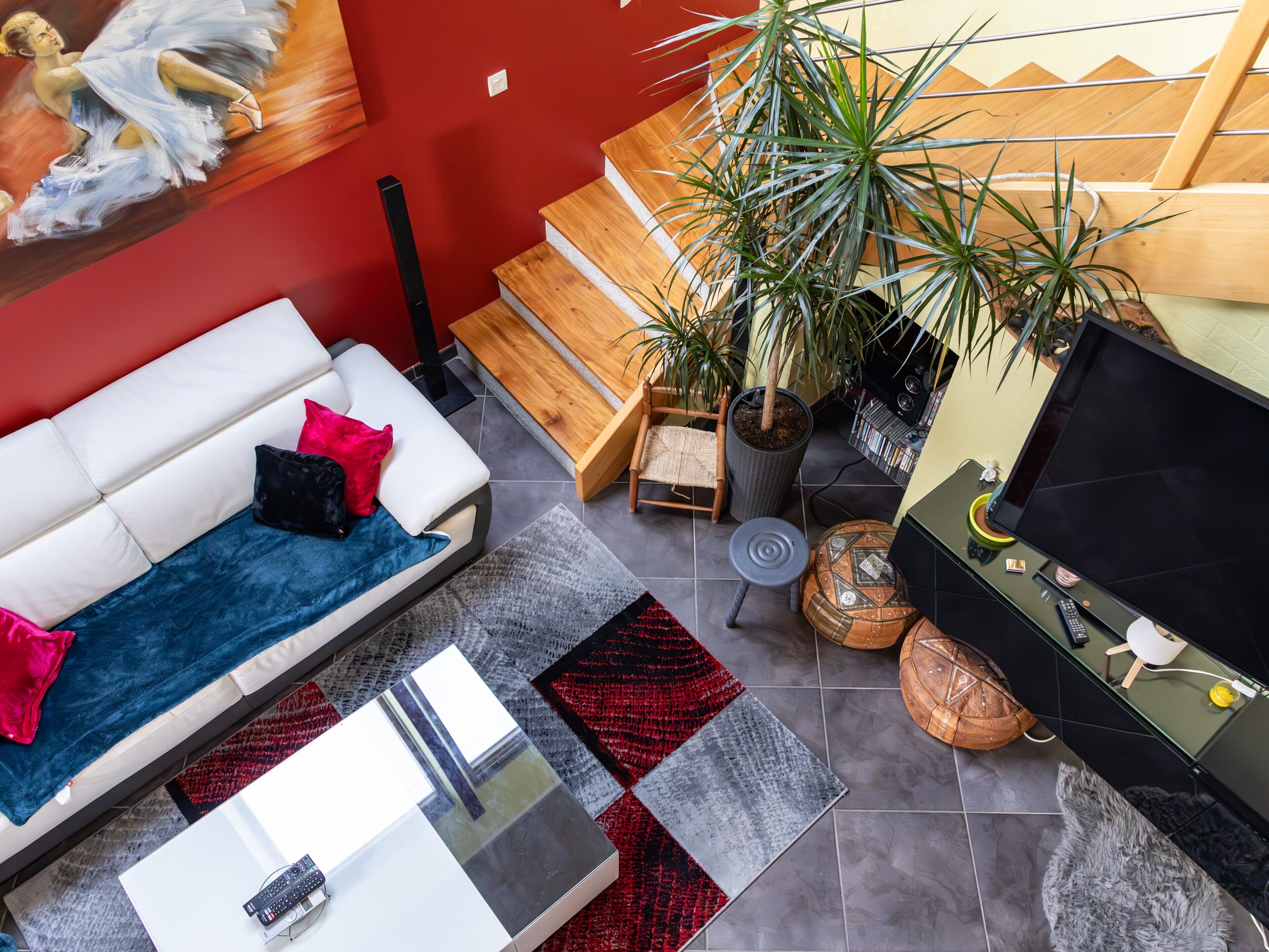 TV, lettore DVD, impianto stereo