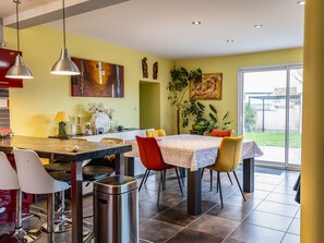 Dining - Holiday Home 'Ti Harmoniel' with Private Terrace, Wi-Fi and Air Conditioning (Pabu)