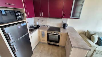 Apartment, 1 Bedroom, Ocean View | Interior