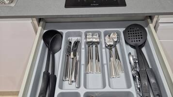 Apartment, 1 Bedroom | Private kitchen | Fridge, microwave, stovetop, dishwasher