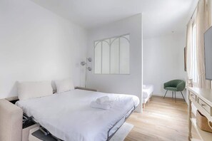 Iron/ironing board, WiFi, bed sheets - Appartement de Charme Montmartre/Batignolles (Paris)