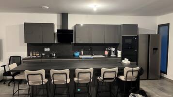 微波炉、烤箱、炉灶、洗碗机