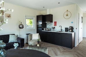 Interior - Kaag Villas: charming 2-bedroom chalet #318 by peaceful canals amid Dutch nature (Oud Ade)